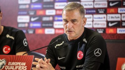 Kuntz, "Çok değişik bir maç olabilir. Sol bekte ve forvette