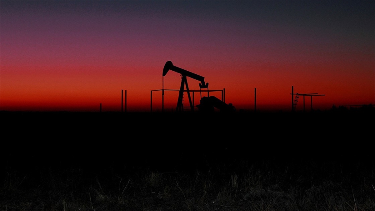 ABD Enerji Enformasyon İdaresi (EIA), küresel petrol stoklarında beklenen azalmaya