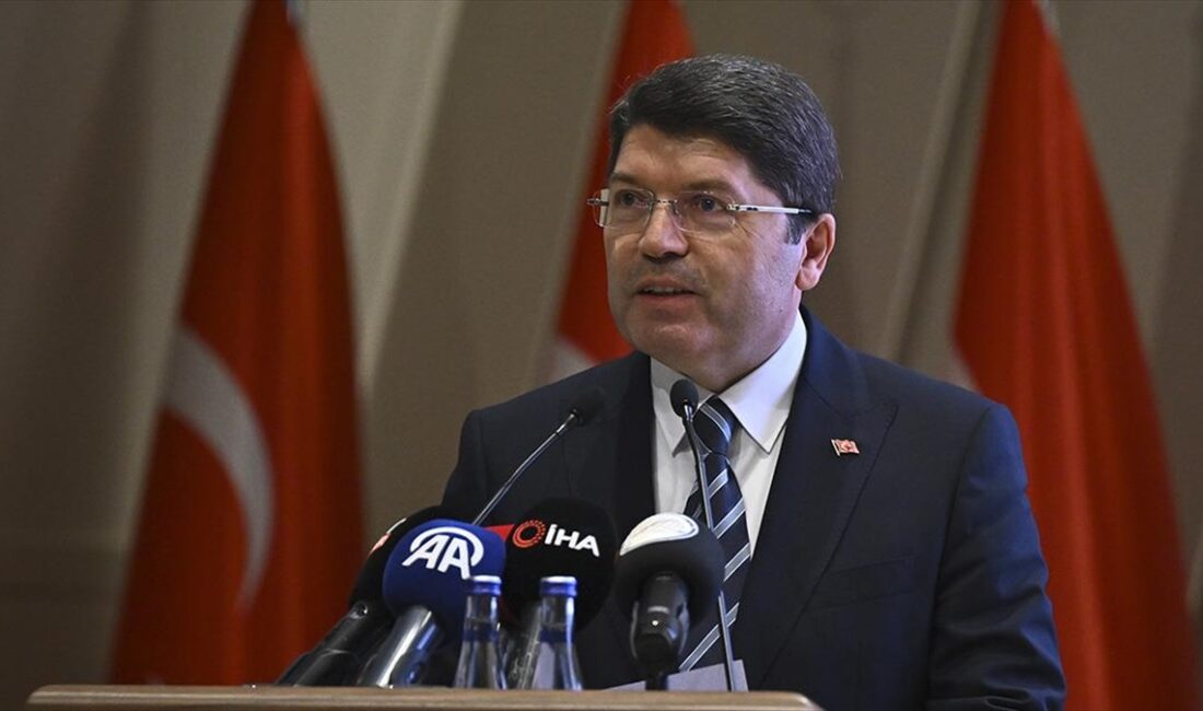 Bakan Tunç, "Adalet, toplumun huzur ve barışının, mutluluğunun, refahının sigortasıdır.