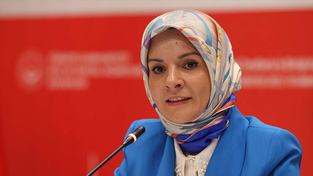Bakan Mahinur Özdemir Göktaş, "Aile ve toplum alanında hizmet sunan