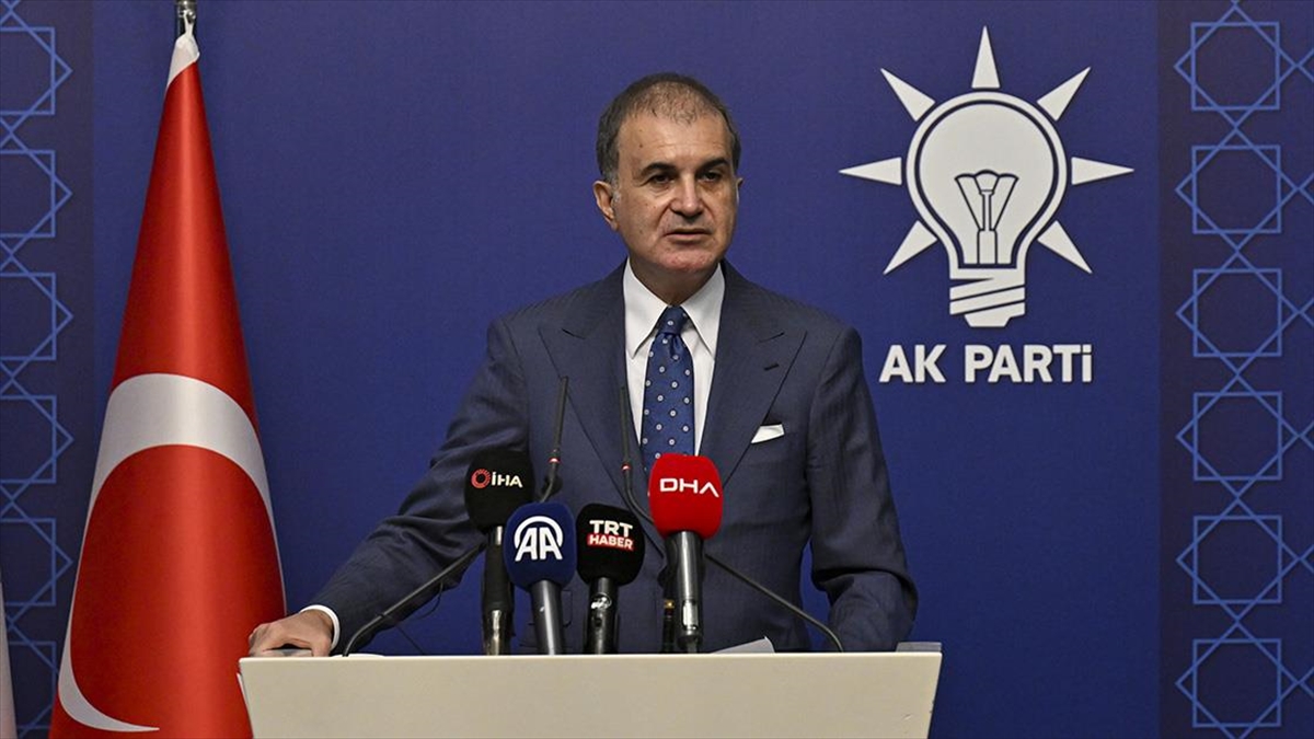 AK Parti Genel Başkan Yardımcısı ve Parti Sözcüsü Ömer Çelik,