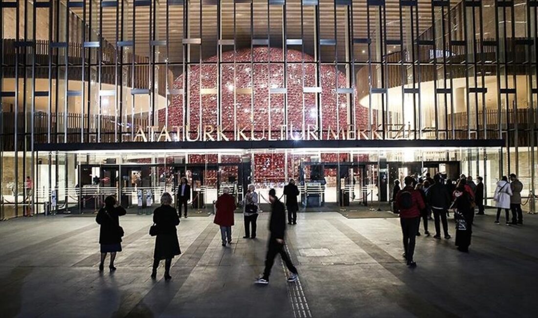 Atatürk Kültür Merkezi (AKM), 2023-2024 sezonuna iki özel konserle giriş