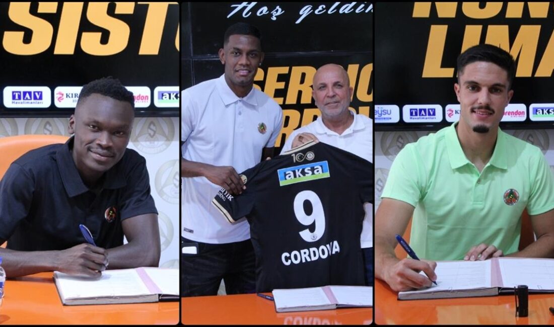 Trendyol Süper Lig ekibi Corendon Alanyaspor, transferin son gününde kadrosuna