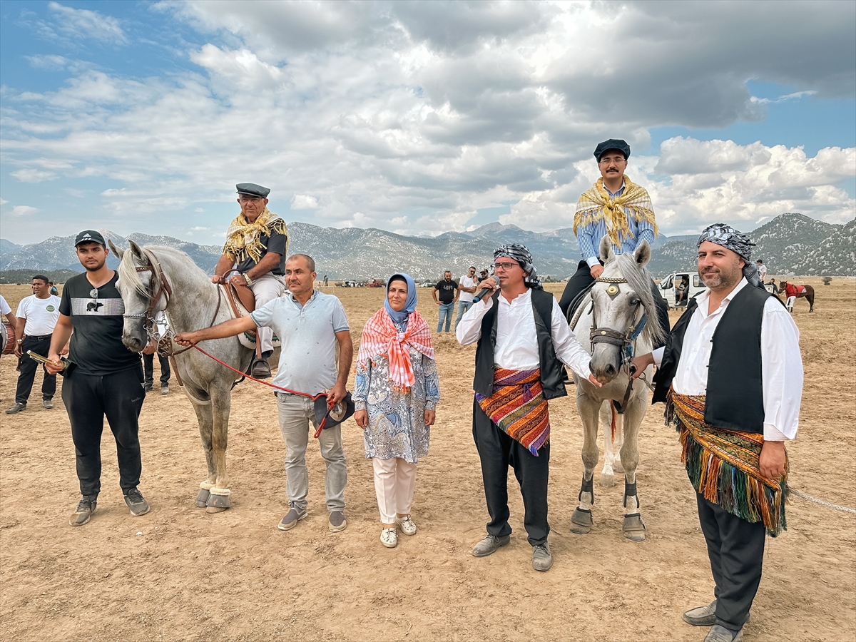 Antalya'da “Geleneksel İbradı Üzüm Festivali” sona erdi
