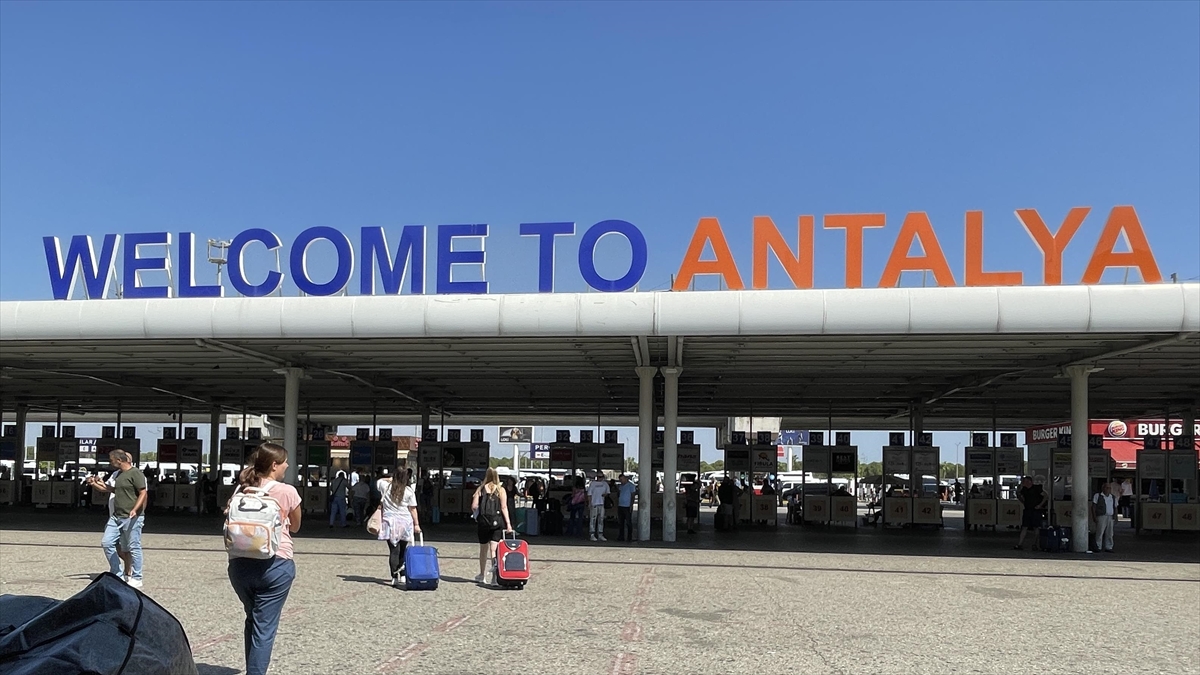 Akdeniz Turistik Otelciler ve İşletmeciler Birliği Başkanı Kaan Kavaloğlu, "Ana
