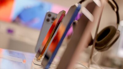 ABD'li teknoloji devi Apple, yeni akıllı telefon modelleri iPhone 15