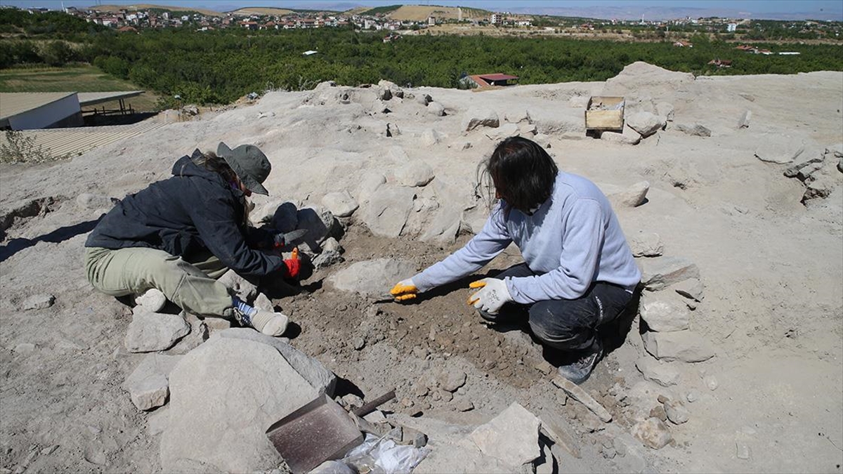 UNESCO Dünya Mirası Listesi'nde yer alan Malatya'daki Arslantepe Höyüğü'nde yürütülen