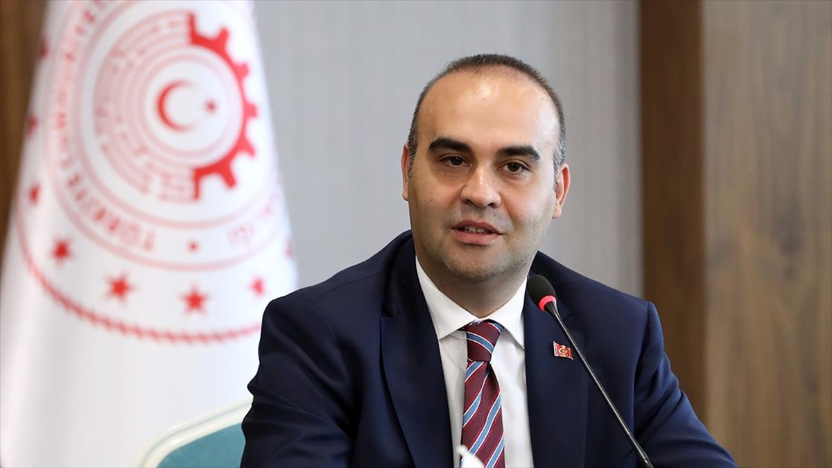 Sanayi ve Teknoloji Bakanı Mehmet Fatih Kacır, Tesla ile SpaceX'in