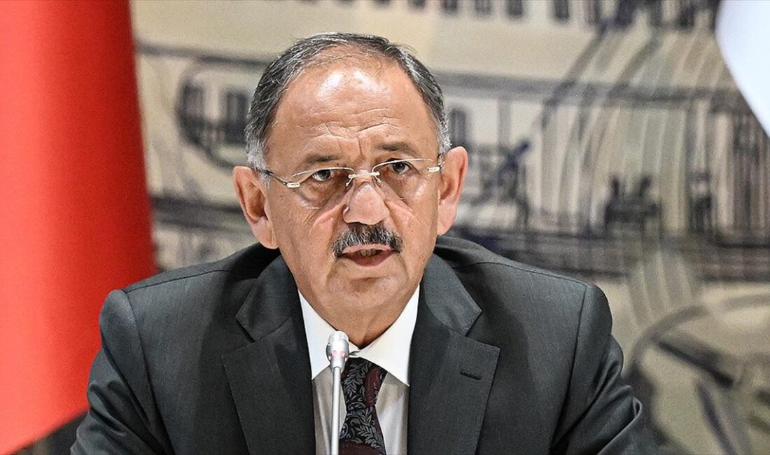 Çevre, Şehircilik ve İklim Değişikliği Bakanı Özhaseki, TOKİ aracılığıyla alınan
