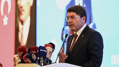 Adalet Bakanı Yılmaz Tunç, deprem bölgesindeki hasarlı binalara ilişkin yargısal