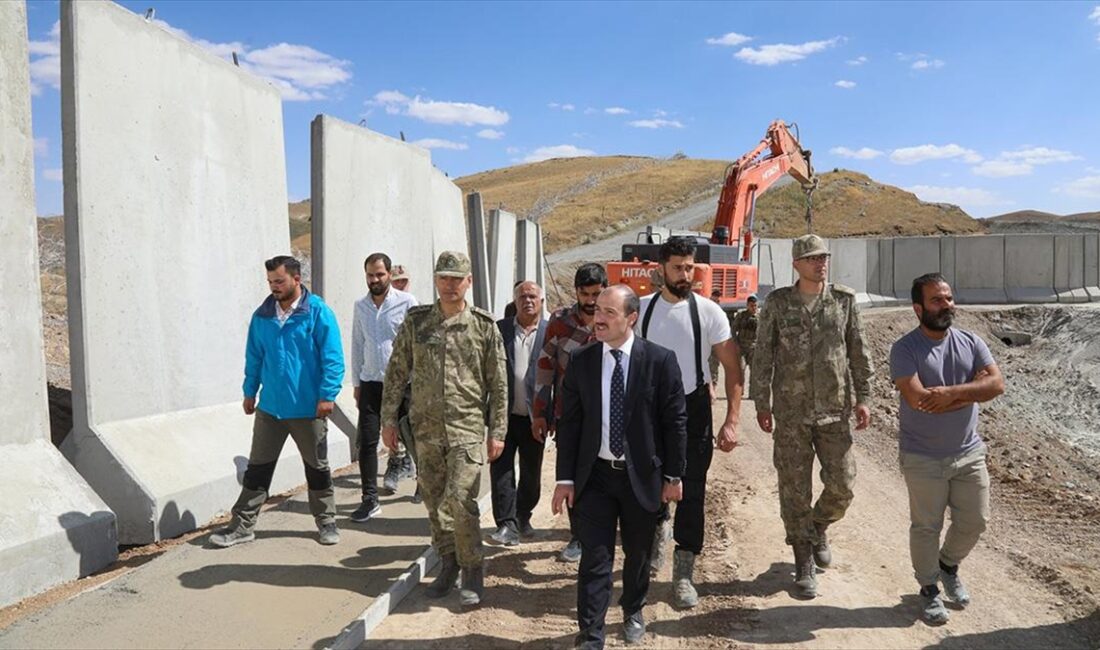 İran ile en uzun sınıra sahip Van'da, sınır hattına inşa