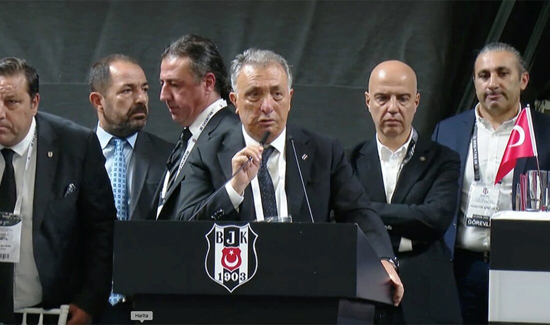 Kulüp başkanı Ahmet Nur Çebi, "Tüzük bizim yönetim kurulumuzun getirdiği