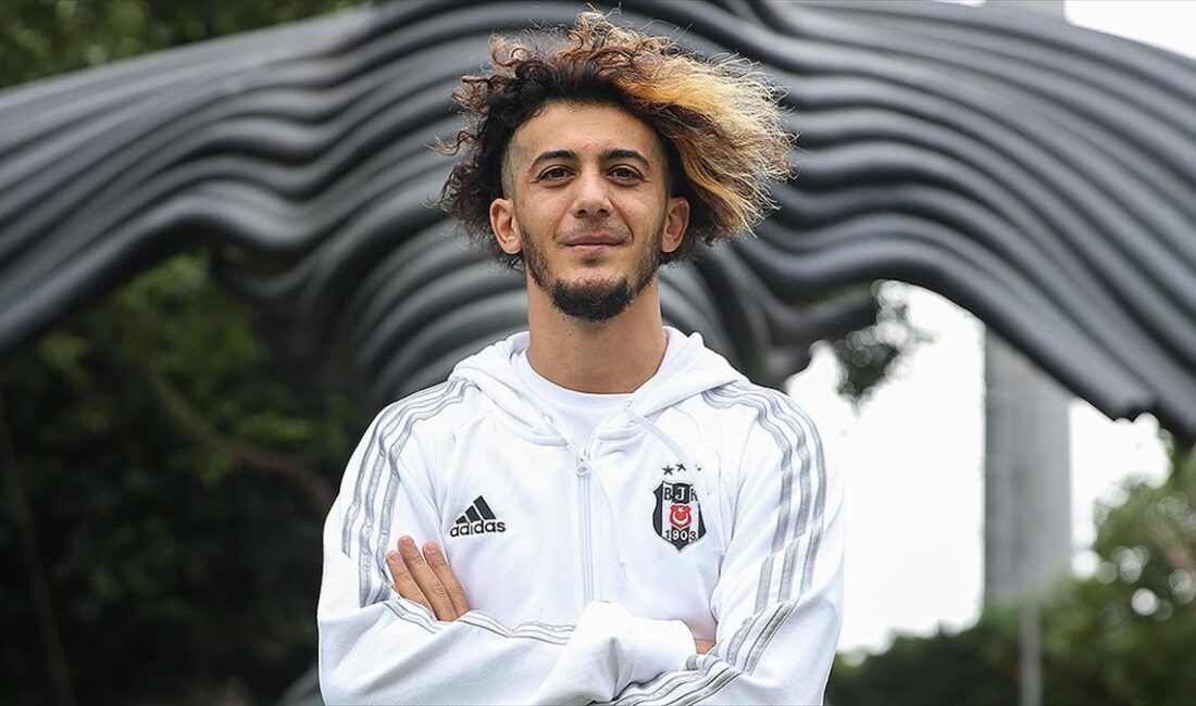 Beşiktaş Kulübü, Tayfur Bingöl'ü bonservisiyle transfer ettiğini duyurdu.