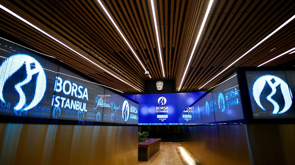 Borsa İstanbul'da BIST 100 endeksi, güne yüzde 0,27 yükselişle 8.035,70