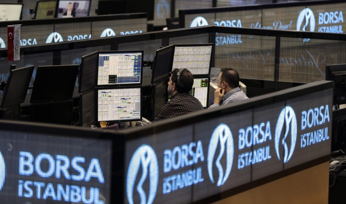 İSTANBUL (AA) – BIST 100 endeksi, 8.313,92 puanla tüm zamanların