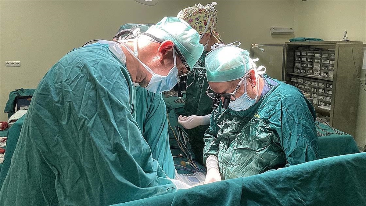 ABD'de görevli Türk bilim insanı Prof. Dr. Sönmez ve Prof.