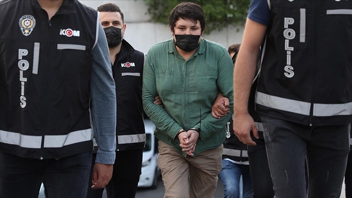 Kamuoyunda "Çiftlik Bank" olarak bilinen sistemin kurucusu oldukları gerekçesiyle tutuklanan
