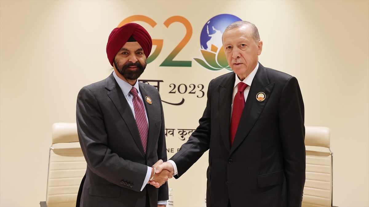 YENI DELHİ (AA) – Görüşmede, Cumhurbaşkanı Erdoğan Banga’yı yeni görevi
