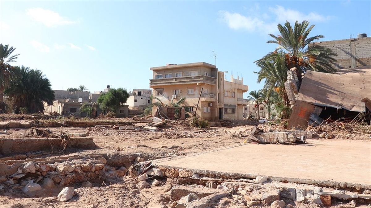 Dünya Sağlık Örgütü (DSÖ), selin vurduğu Libya'nın Derne kentinde hala
