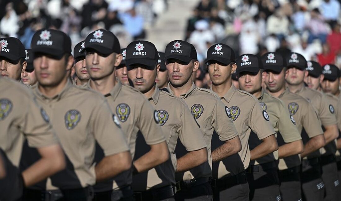 Gölbaşı Polis Akademisi'nde Çarşı ve Mahalle Bekçiliği Mezuniyet Töreni'nde 1363
