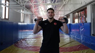 İki kez dünya şampiyonu olan ve son iki İşitme Engelliler