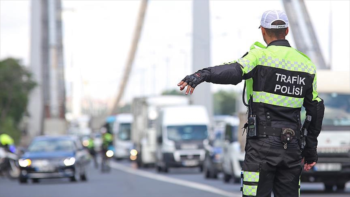 ANKARA (AA) – EGM’den yapılan açıklamaya göre, trafik güvenliğinin sağlanması,