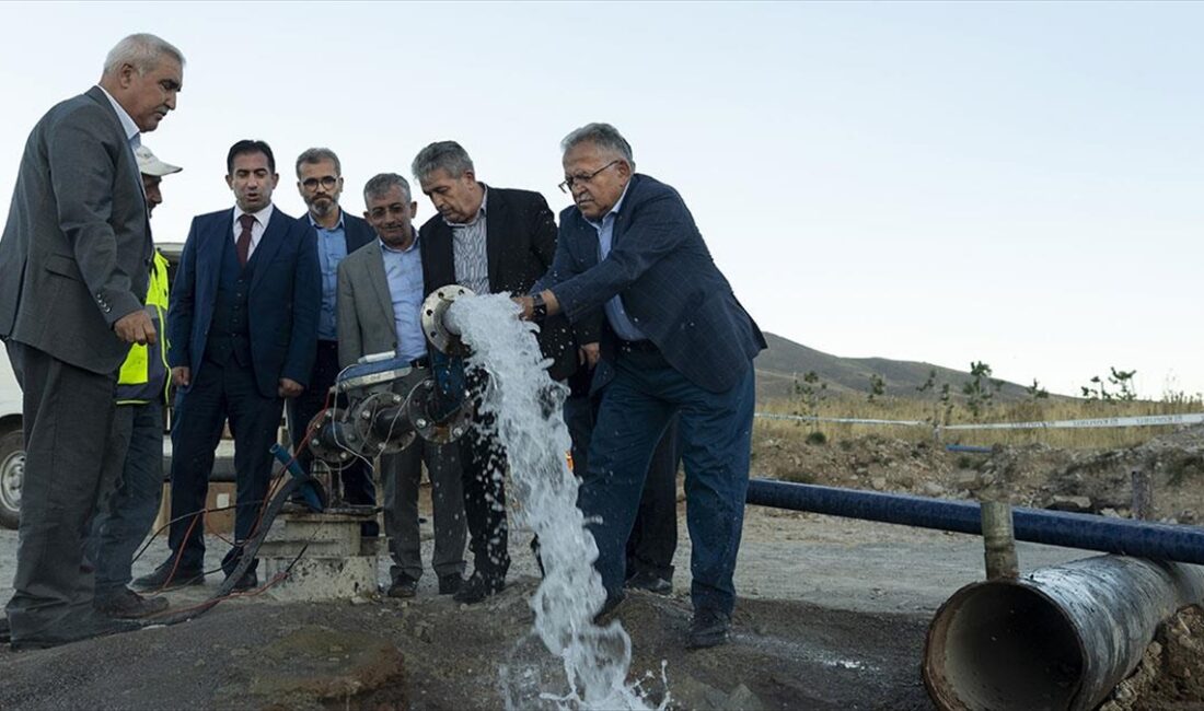 Erciyes Dağı'nda devam eden jeotermal sondaj çalışmalarında 35,9 derecelik suya