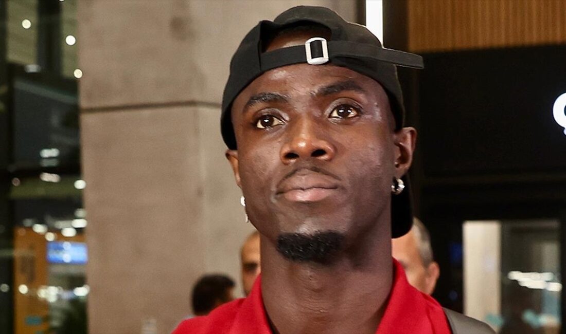 Siyah-beyazlı ekibin yeni transferi Bailly, "Buraya kazanma mantalitesiyle geldim, şampiyon