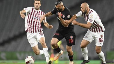 Trendyol Süper Lig'in 5. haftasındaki VavaCars Fatih Karagümrük-Atakaş Hatayspor müsabakası