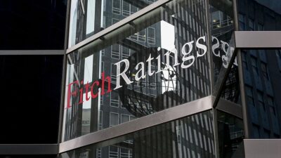 Fitch Ratings'in raporunda, Türkiye ekonomisinin bu yılın 2'nci çeyreğindeki beklenenden