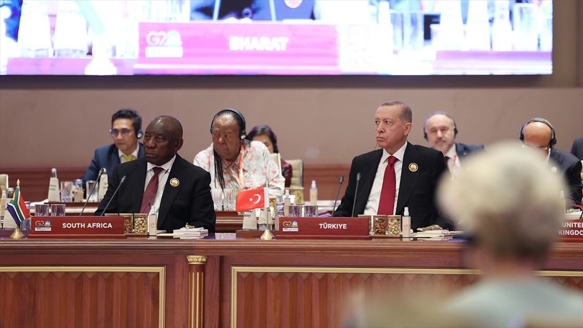 Güney Afrika Cumhurbaşkanı Cyril Ramaphosa, sürdürülebilir kalkınmanın sağlanması için gelişmiş