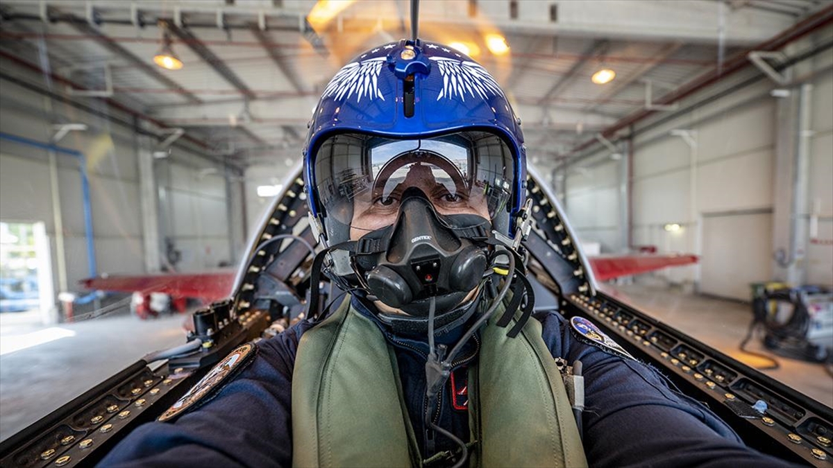 Jet eğitim ve hafif taarruz uçağı HÜRJET ile ilk uçuşu
