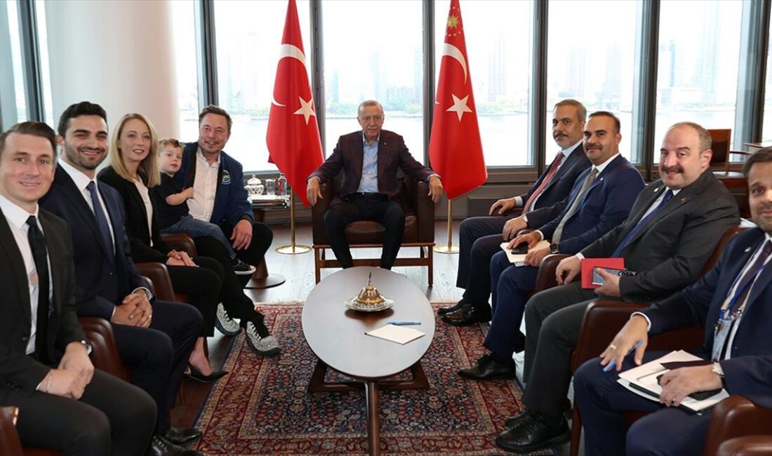 Tesla ve SpaceX'in kurucusu Elon Musk, Starlink uydu hizmetlerini Türkiye'de