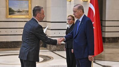 Cumhurbaşkanı Recep Tayyip Erdoğan, İrlanda'nın Ankara Büyükelçisi John Mccullagh'ı kabul