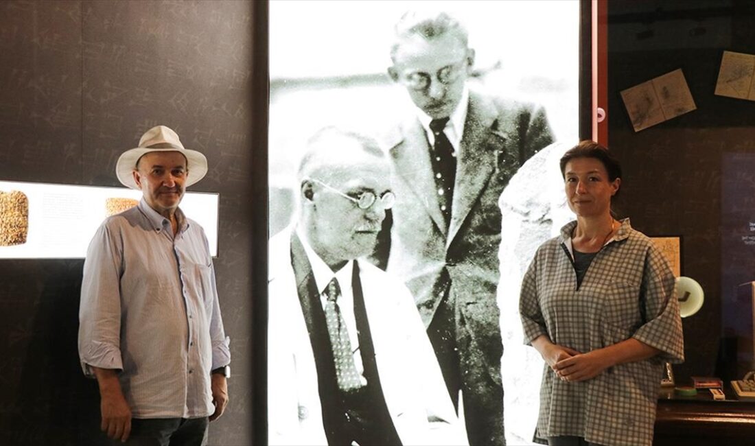 Kültepe'ye 1925 yılında gelen ve köylülerin yardımıyla yaklaşık 1000 tablet