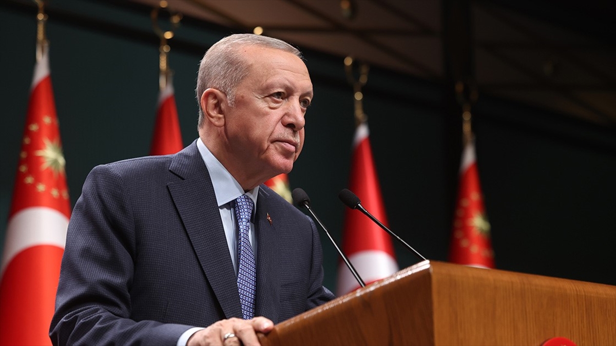 Cumhurbaşkanı Erdoğan, "Milli iradeyi ve milletin tercihlerini yok sayan 27