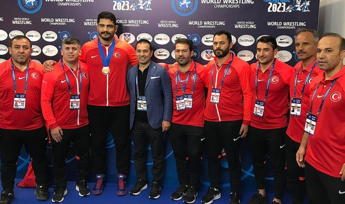 Şampiyonada bronz madalyada kalan Taha Akgül, "Benden altın madalya bekleyen