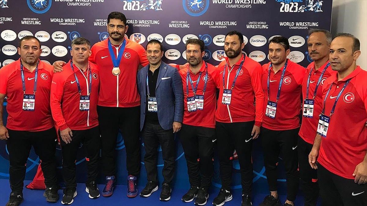 Şampiyonada bronz madalyada kalan Taha Akgül, "Benden altın madalya bekleyen