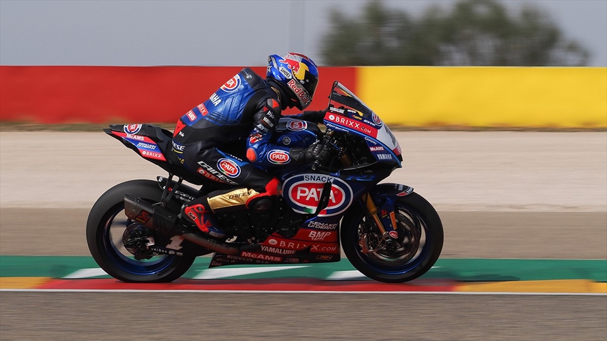 Milli motosikletçi Toprak Razgatlıoğlu, Dünya Superbike Şampiyonası'nda sezonun 9. ayağı