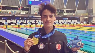 Milli sporcu Kuzey Tunçelli, İsrail'de düzenlenen Dünya Gençler Yüzme Şampiyonası'nda,