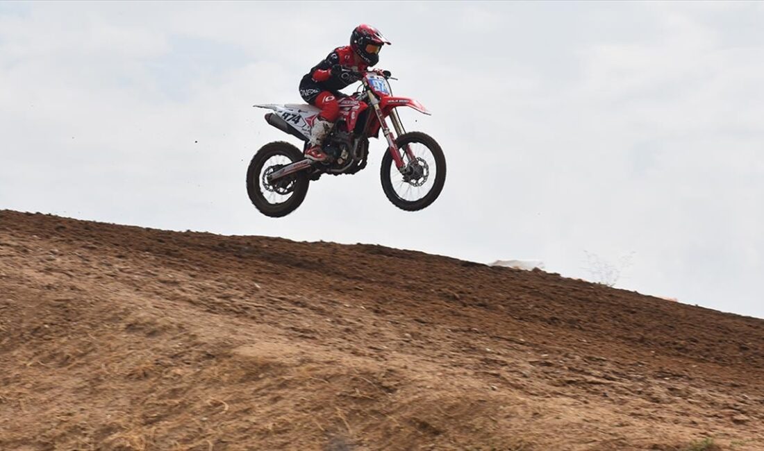 Türkiye Cumhuriyeti Cumhurbaşkanlığı himayelerinde düzenlenen Dünya Motokros Şampiyonası (MXGP Türkiye),