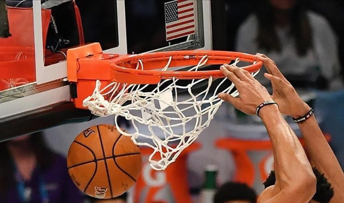 Amerikan Basketbol Ligi'nde (NBA) 2023-24 sezonunda bir takım, aynı maçta