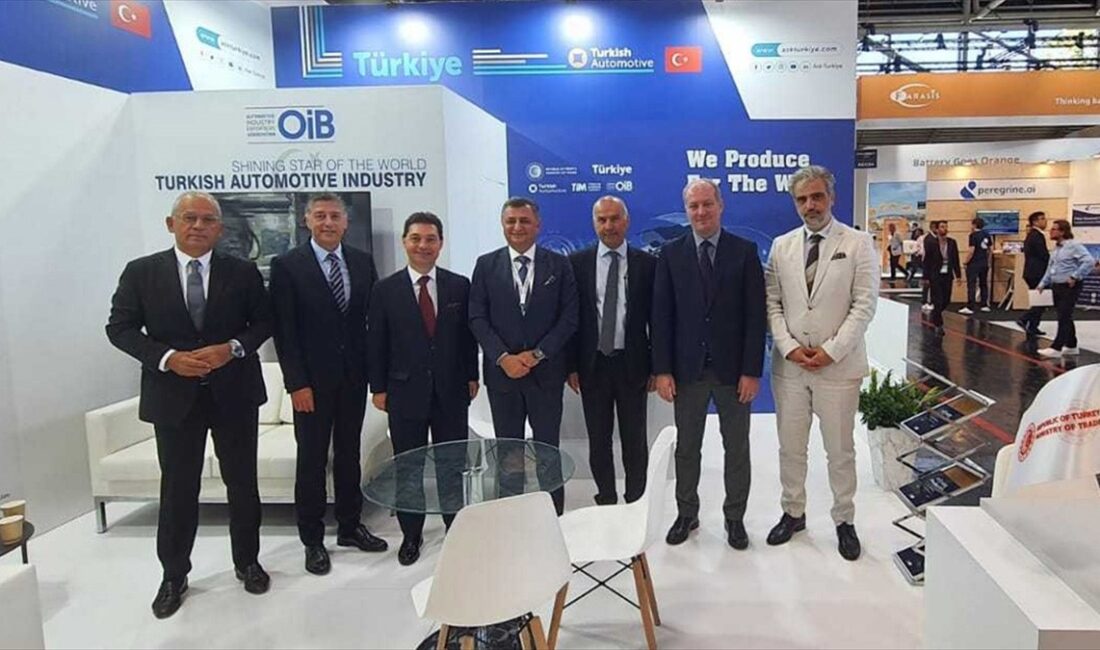 Uludağ Otomotiv Endüstrisi İhracatçıları Birliği (OİB), Almanya'nın Münih şehrinde düzenlenen