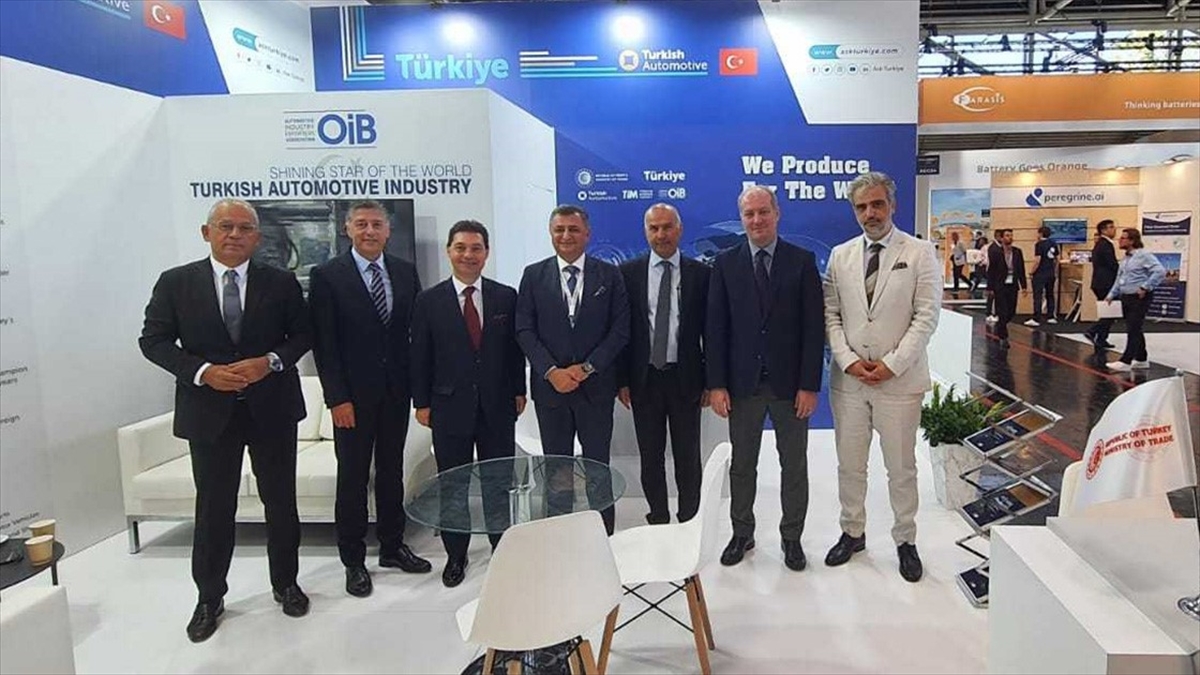Uludağ Otomotiv Endüstrisi İhracatçıları Birliği (OİB), Almanya'nın Münih şehrinde düzenlenen