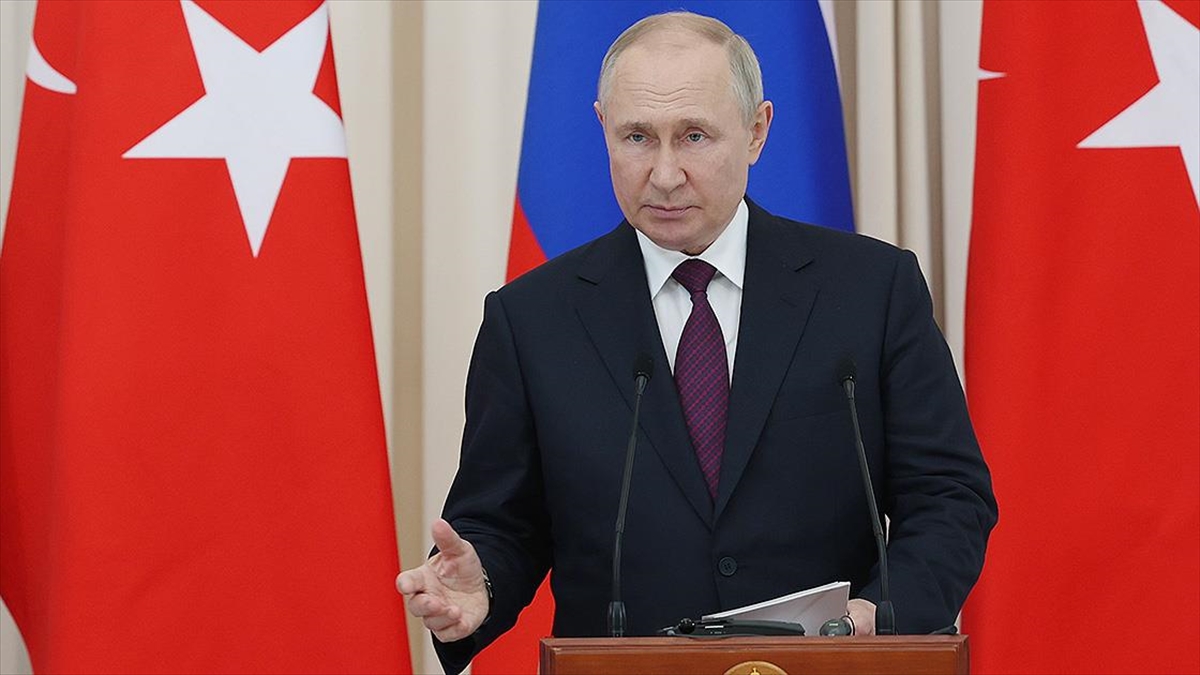 Rusya Devlet Başkanı Vladimir Putin, "Tahıl koridorunu canlandırmak istiyoruz, bunu