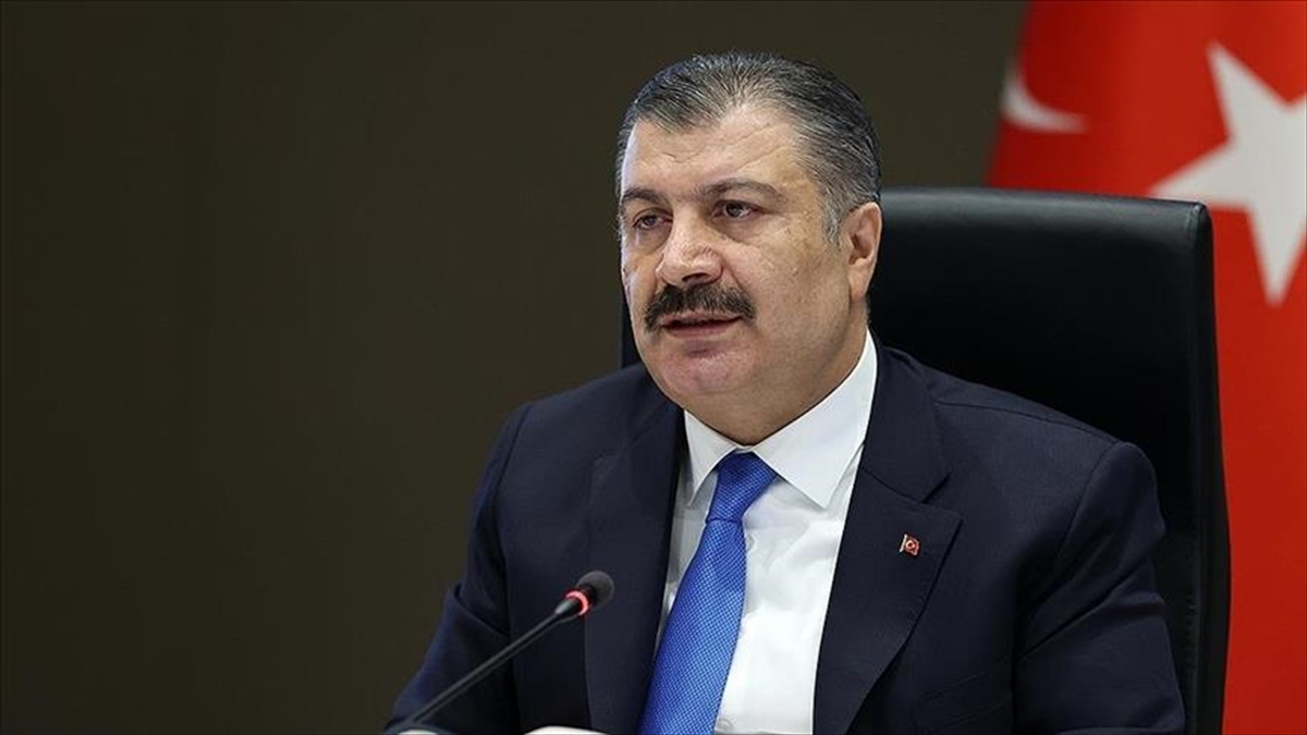 Sağlık Bakanı Fahrettin Koca, Kovid-19'un Eris varyantının 9 kişide görüldüğünü,