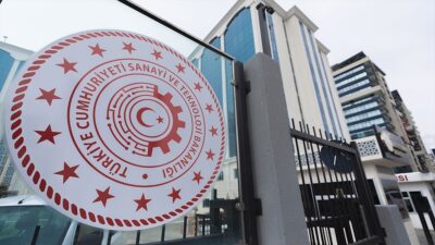ANKARA (AA) – Bakanlıktan yapılan a&ccedil;ıklamaya g&ouml;re, &uuml;niversitelerin hukuk fak&uuml;ltelerinden