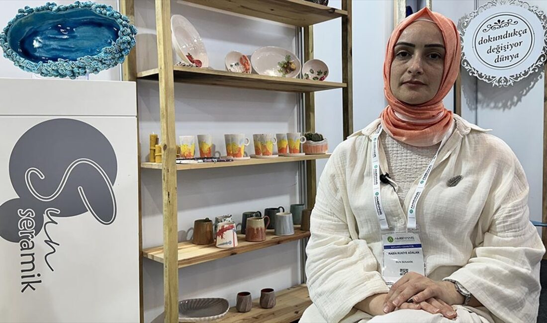 Sanatçı Rabia Rukiye Adalan, seramik sanatının özellikle gençlerin kendilerini özgürce