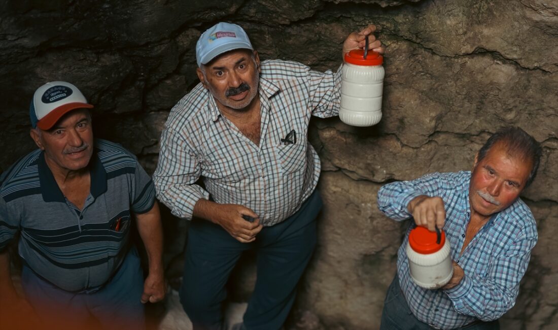ANTALYA (AA) – MUSTAFA HATİPOĞLU – Sıcak yaz aylarını Antalya'nın