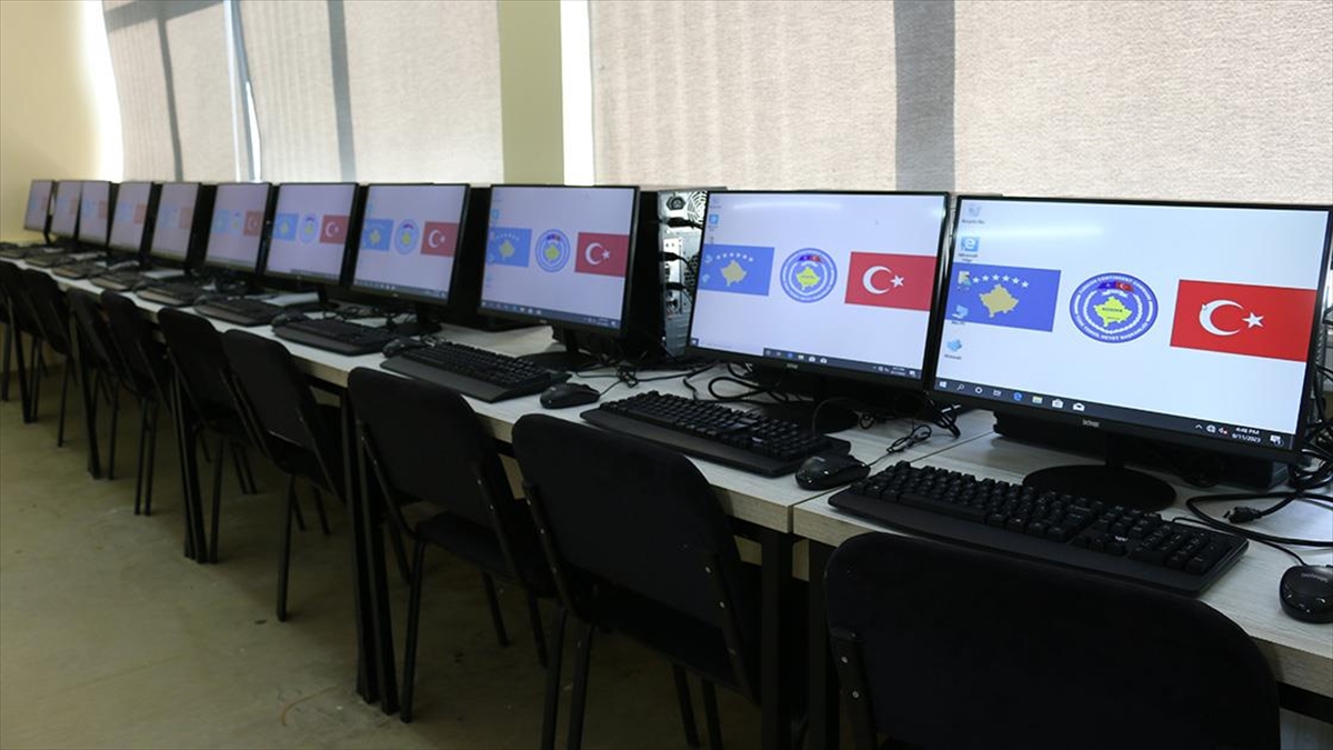 NATO’nun Kosova’daki Barış Gücü (KFOR) bünyesinde görev yapan Türk Temsil
